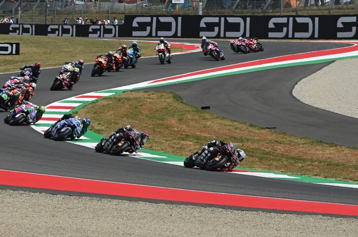 MotoGP, Marc Marquez, Valentino Rossi, mugello, motogp italia, Marquez Raih Kemenangan ke-93 di Depan Muka Rossi, Podium Bagnaia Direbut Diggia