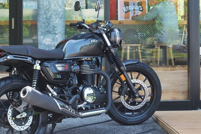 jepang, honda, motor retro, Honda GB350, Honda GB350S, Motor Retro 350 Cc Honda Muncul Versi Barunya, Bisa Jalan 591 Km Sekali Fulltank