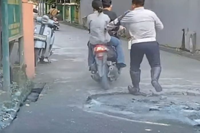 razia polisi, honda vario, kabur razia kendaraan, Operasi Patuh Mahakam, Gang Buntu, Usaha Sia-sia, Pengendara Honda Vario Kabur Dari Razia Operasi Patuh ke Lokasi Mengecewakan