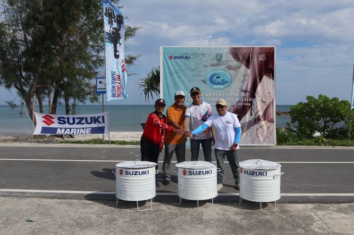 belitung, bersih-bersih pantai, pantai pasir panjang, Suzuki Indomobibl Sales, Suzuki Gelar Bersih-bersih Sampah di Belitung, Ratusan Kilo Limbah Dikumpulkan