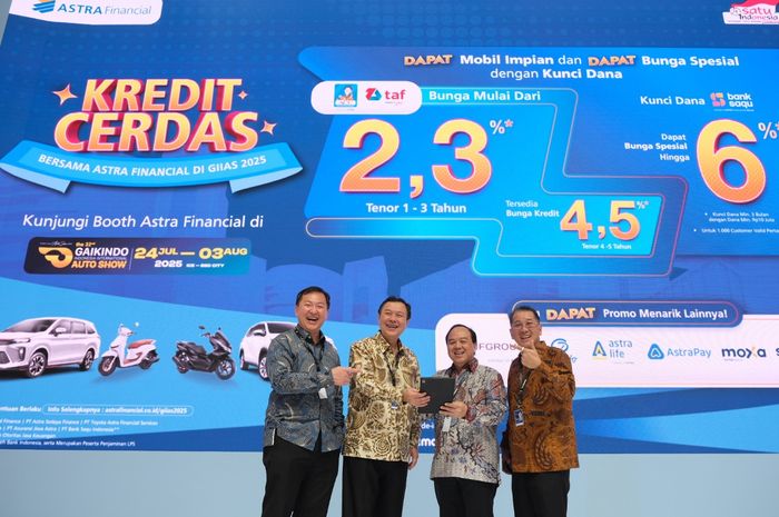 kredit mobil, kredit mobil baru, Toyota Astra Financial Services (TAF), Astra Credit Companies (ACC), GIIAS 2025, Cuma di GIIAS 2025, Kredit Mobil Bunga Ringan Mulai 2,3 Persen dari ACC dan TAF