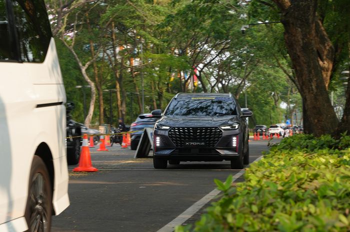 test drive, test drive mobil baru, GIIAS 2025, Coba Sebelum Beli, Ini Daftar Mobil dan Syarat Test Drive di GIIAS 2025