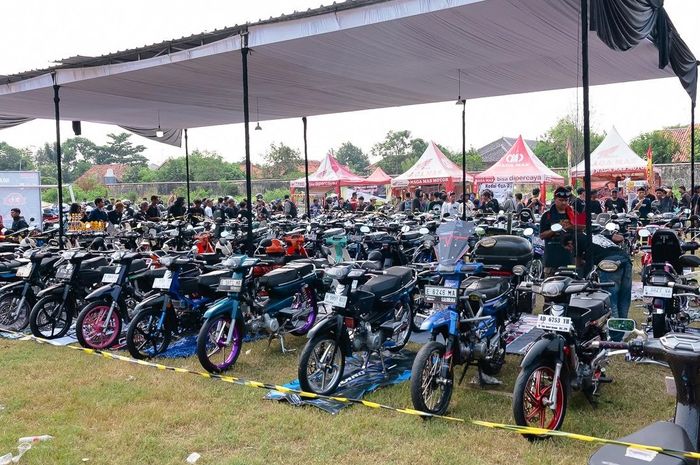 astra motor jateng, jamnas, komunitas honda, honda astrea grand, astrea grand, komunitas motor honda, Yang Tua Masih Dicinta, Ribuan Honda Astrea Grand Padati GOR Sasana Adhi Karsa Brebes di Jamnas Ke-15 IKAGI