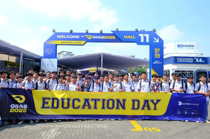 gaikindo, GIIAS 2025, GIIAS Education Day, GIIAS Education Day Datangkan 700 Pelajar, Diajak Menjelajahi Area Pameran