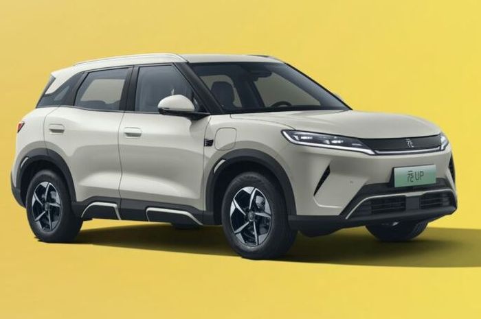 mobil baru, mobil listrik, compact suv, BYD Yuan Up, Harga Setara Rp 171 Jutaan, Compact SUV Listrik Baru BYD Jarak Tempuhnya Capai 301 KM