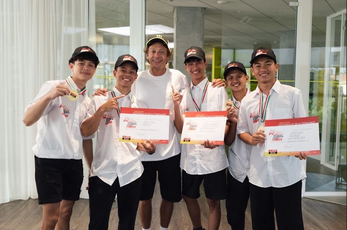 Valentino Rossi, VR46 Riders Academy, vr46 racing team, Oli Pertamina Enduro, Riders Summer Camp, Jauh-jauh ke Tavullia, Lima Pembalap Muda Indonesia Berguru ke Markas Valentino Rossi