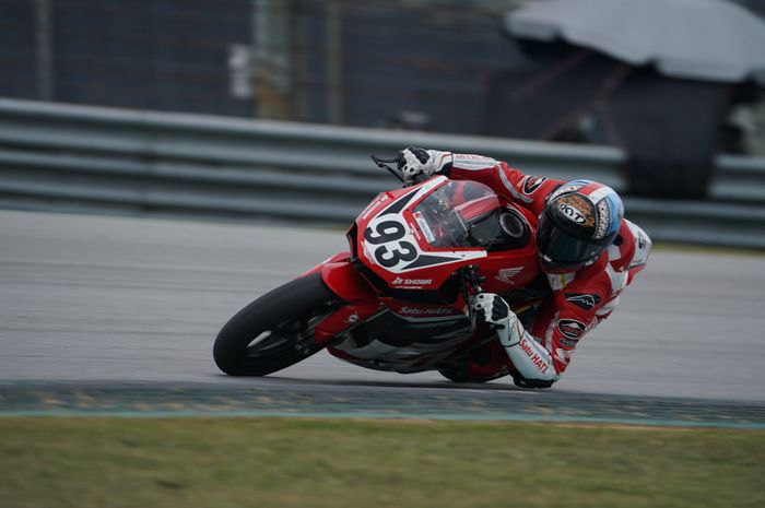 MotoGP, pembalap indonesia, Moto3, ahrt, Fadillah Arbi Aditama, Kesempatan Emas, Pembalap Indonesia Fadillah Arbi Aditama Akan Berlaga di Moto3