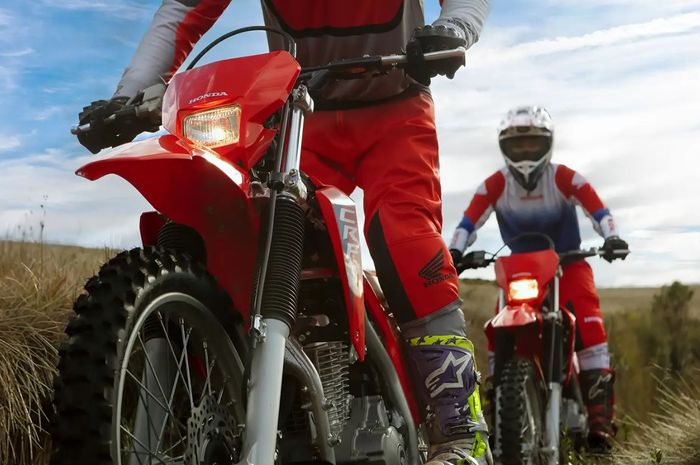 brasil, honda, motor trail, honda crf, Honda CRF300F, Punya Nuansa Trail Jadul, Honda CRF Baru Seharga Rp 70 Jutaan Ini Gendong Mesin 300 Cc