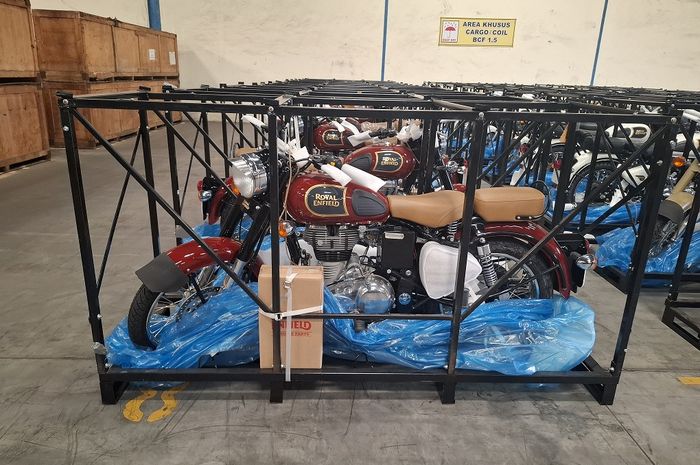 royal enfield classic 500, Lelang Royal Enfield, Lelang Motor Bea Cukai, Lelang Motor Baru, Royal Enfield Bullet Classic 350, Catat Tanggalnya, Lelang 60 Unit Royal Enfield Classis EFI 500 dan Bullet Classic 350 Mulai Rp 31 Jutaan