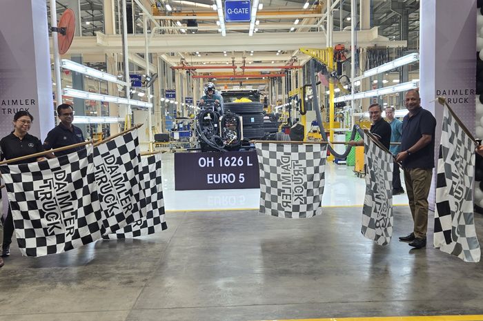 daimler, Sasis Bus Mercedes-Benz, Daimler Commercial Vehicles Manufacturing Indonesia (DCVMI), sasis bus, tipe sasis bus, Daimler Indonesia Mulai Ekspor Sasis Bus ke ASEAN, Ini Tipenya