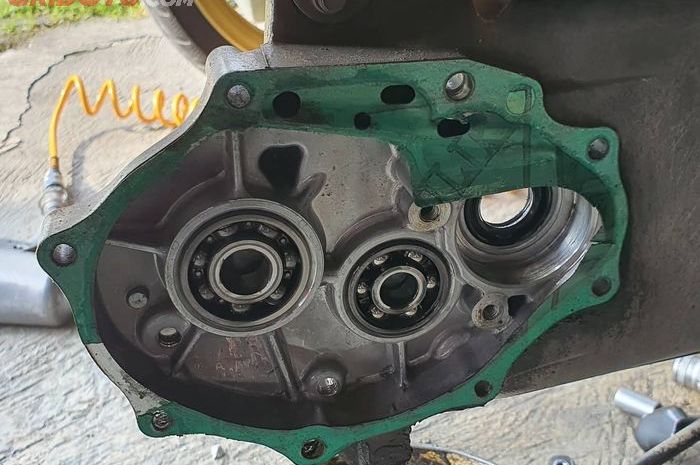 motor matic, bearing, bearing roda, Biaya Gantinya Mahal, Ini Penyebab Bearing Roda Belakang Motor Matic Oblak