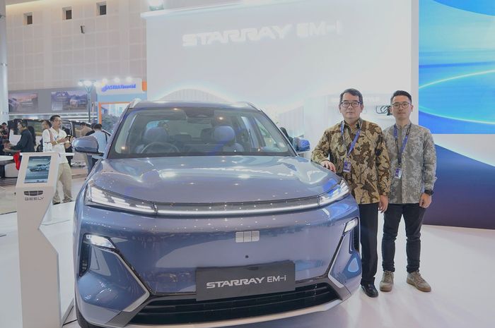 Geely, Geely EX5, Geely Auto Indonesia, GIIAS Surabaya 2025, Geely Starray EM-i, Geely Buka Pre-Booking Starray EM-i di GIIAS Surabaya, Harga Mulai Segini