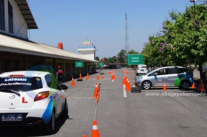 sopir, kursus mengemudi, pelatihan mengemudi, sekolah mengemudi, Eka Jaya Berrindo, Eka Jaya Berrindo Buka Jalan Kerja ke Jepang untuk Ribuan Sopir Indonesia