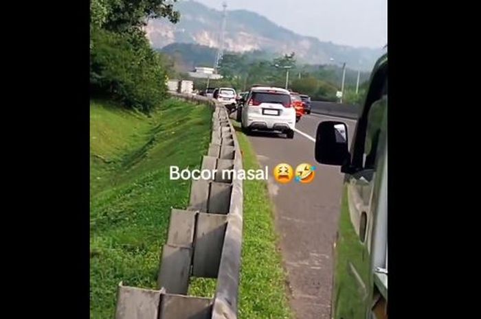 ban mobil, tol cipularang, ban mobil bocor, Ban Bocor Massal, Ban Bocor Cipularang, Penyebab Ban Mobil Bocor Massal di Tol Cipularang Terkuak, Jasa Marga Temukan Benda Ini Berceceran