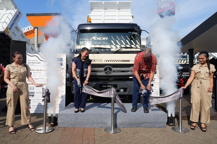 daimler, Truk mercedes benz, Daimler Commercial Vehicles Indonesia (DCVI), Mercedes-Benz Axor 1626 C, Spesifikasi Axor 1626 C, Ahli Mendaki Tinggi, Mercedes-Benz Luncurkan Truk Baru Axor 1626 C di Indonesia