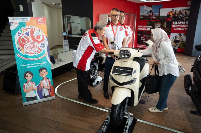 astra honda motor, promo motor honda, hari pelanggan nasional 2025, Antok Yuniarso, Diskon Servis Motor Honda, 1.600 Dealer Motor Honda Peringati Hari Pelanggan Nasional 2025, Gelar Aneka Layanan Manjakan Konsumen