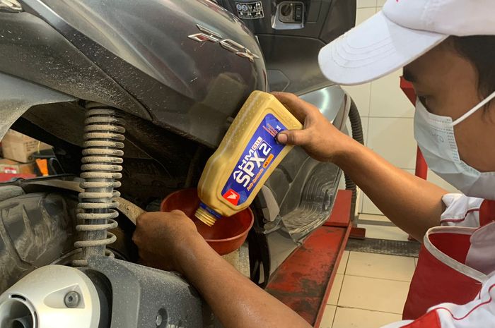 oli mesin, motor bekas, oli mesin berkurang, penyebab oli mesin berkurang, cara mencegah oli mesin menguap, cara mencegah oli mesin berkurang, Cara Mencegah Oli Mesin Motor Bekas Berkurang, Cuma Ganti Part Ini