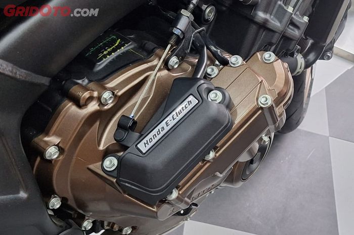 honda, honda cb650r, e-clutch, Naik Moge Honda Serasa Pakai Supra Bapak, Merawat e-Clutch Ternyata Gampang