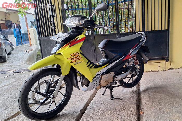 motor, kuning, lawas, kawasaki ninja, Kampoeng Shogun, Dulu Enggak Laku Kini Dicari, Ini Alasan Motor Lawas Warna Kuning Harganya Mahal