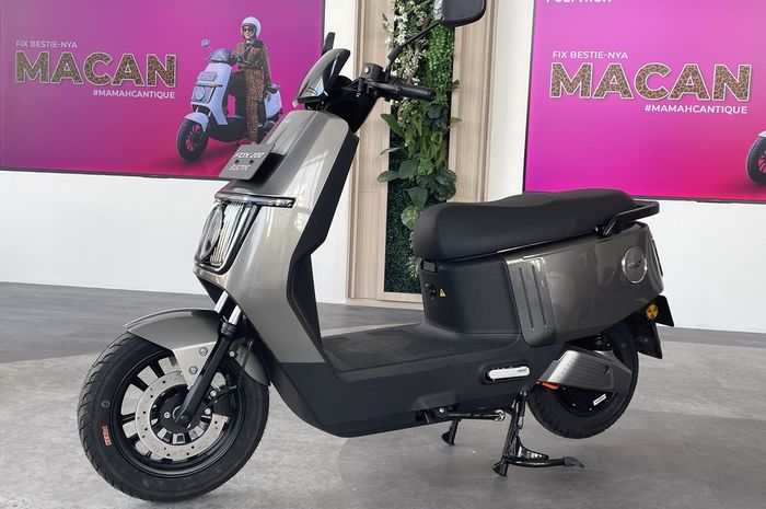 Polytron EV, polytron fox 200, Motor Ini Bisa Cegah Emak-emak Sein Kanan Belok Kiri, Keren!