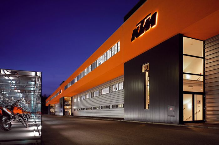 PHK karyawan, pabrik ktm, ktm bangkrut, KTM Makin Rungkad, PHK Karyawan Berlanjut dan Siap Jual Saham Husqvarna