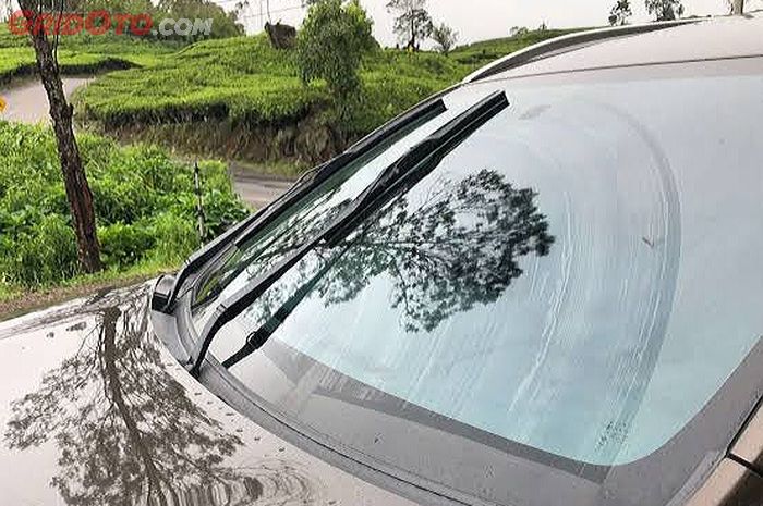 wiper mobil, kaca mobil, mobil bekas, ciri wiper mobil minta ganti, tanda wiper mobil harus ganti, ciri wiper mobil wajib diganti, Ini Ciri-ciri Wiper Wajib Diganti, Bisa Bikin Kaca Mobil Rusak