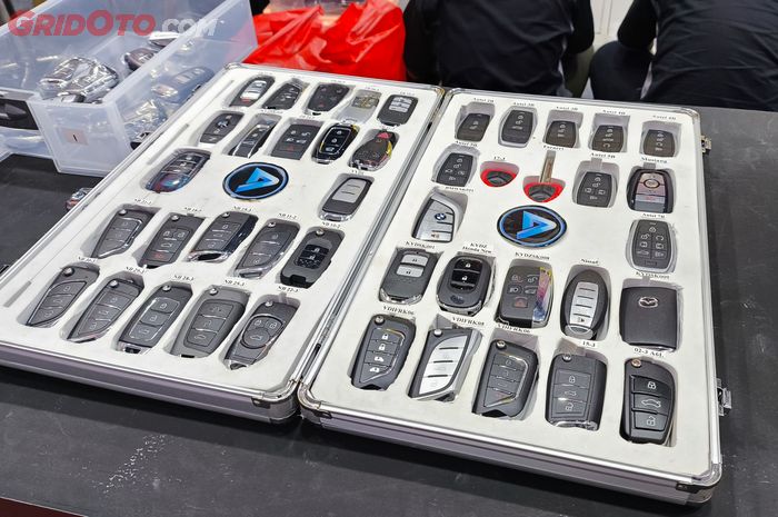 kunci mobil, Flip Key, GIIAS 2025, duplikat kunci mobil, Upgrade Kunci Mobil Biasa Jadi Flip Key di GIIAS Cuma Rp 350 Ribu
