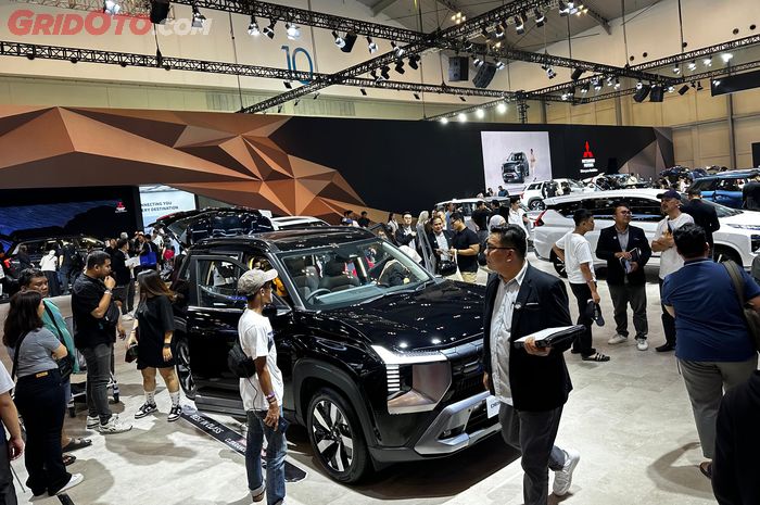 mitsubishi, penjualan mobil, industri otomotif, demo, mitsubishi motors, pasar mobil, Mitsubishi Yakin Industri Otomotif Masih Kuat di Tengah Demo dan Pasar Lesu