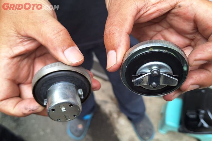 tangki motor, tutup tangki bensin, motor bekas, tangki bensin, karet tutup tangki, Hati-hati, Lupa Cek Karet Tutup Tangki Bensin Bisa Sebabkan Hal Ini