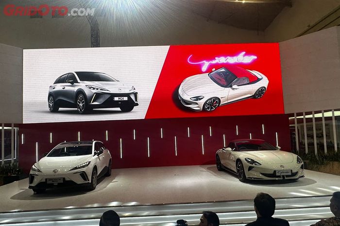 giias, MG Motor Indonesia, MG Cyberster, MG4 EV, MG4 EV Max, Dijual Terbatas, MG Motor Luncurkan MG4 EV Max dan MG Cyberster di GIIAS 2025