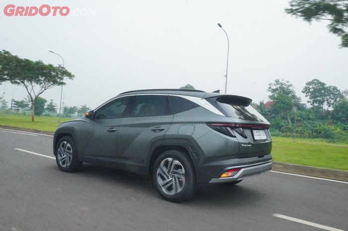 tucson, hybrid, hyundai tucson, tucson hybrid, Kencang dan Mewah, Ternyata Efisiensi BBM Tucson Hybrid Ngalahin LCGC