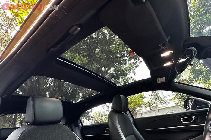 sunroof, sunroof mobil, Sunroof bocor, Sunroof Aftermarket, sunroof mobil bermasalah, Penyebab Sunroof Bocor Meski Sudah Ganti Karet, Apa yang Salah?