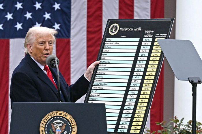 Amerika Serikat, Donald Trump, presiden amerika serikat, Tarif Impor, Tarif Impor 32 Persen, Kata Pengusaha Komponen Otomotif, Tarif Impor Indonesia Lebih Duluan Tidak Adil ke Amerika