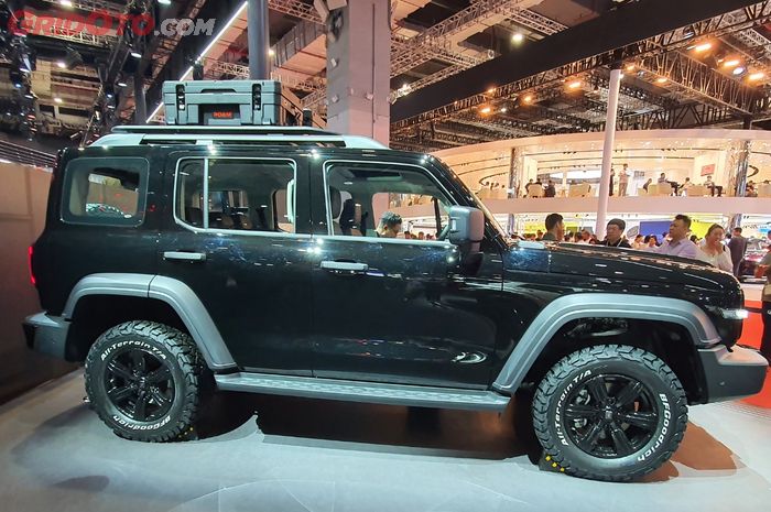 tank, TANK 300, gwm tank, Auto Shanghai 2025, Enggak Cuma di Lumpur, GWM Tank 300 Unjuk Gigi Kemampuan Off-Road di Dalam Gedung