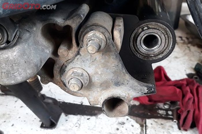 motor matic, engine mounting, Engine Mounting Aus, klinik shock, Bukan Umur, Ini Penyebab Engine Mounting Motor Matic Cepat Rusak