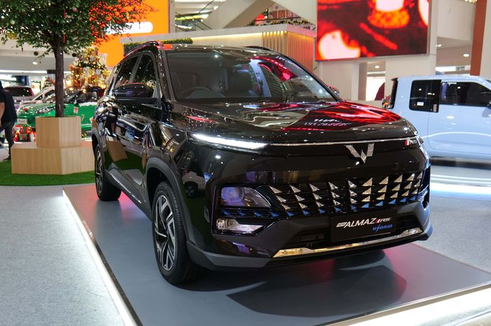mobil hybrid, wuling motors, Wuling Almaz, Wuling Almaz Hybrid, harga wuling almaz hybrid, Almaz Hybrid, Cari SUV Hybrid 7-Seater Harga Terjangkau, Bisa Lirik Wuling Almaz Hybrid