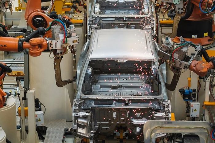 toyota, toyota indonesia, pt toyota-astra motor (tam), kondisi ekonomi indonesia, harga emas naik, Kondisi Ekonomi Indonesia Terus Tertekan, Toyota Ancang-ancang Pantau Kondisi Market