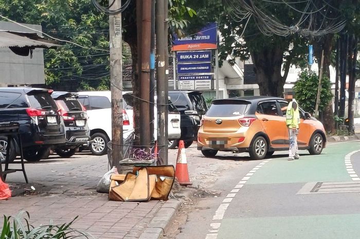 parkir digital, jukir, juru parkir liar, Jakparkir, Parkir Jakarta, Jukir Liar Jakarta Kini Diberi Kerjaan Dishub Jakarta, Tugasnya Cuma Mencatat dan Memandu