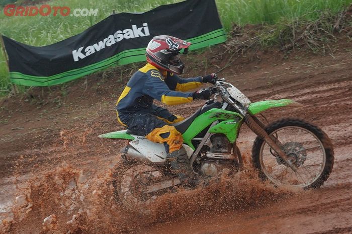 kawasaki klx230, klx230r, Kawasaki KLX230R S Siap Off Road, Seperti Ini Rasanya Yuk Gas!