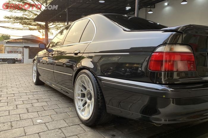 mobil bekas, coating cat mobil, Coating Bodi Mobil, coating mobil, merawat coating, cara mudah merawat coating cat mobil, cara merawat coating, Ternyata Coating di Cat Mobil Juga Perlu Perawatan, Begini Caranya