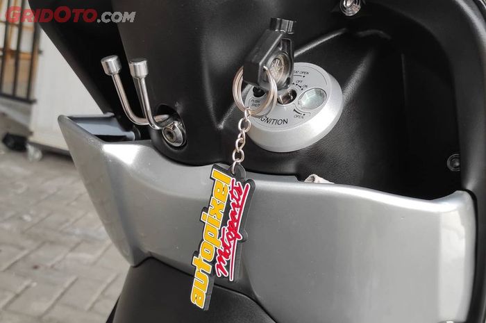 kunci motor, motor bekas, Lubang Kunci Motor, lubang kunci, cara melumasi lubang kunci, cara melumasi lubang kunci motor, cara mengatasi kunci motor seret, cara yang benar melumasi lubang kunci motor, gimana cara melumasi lubang kunci motor, Pantas Saja Seret Terus, Ternyata Begini Cara Yang Benar Lumasi Kunci Kontak Motor