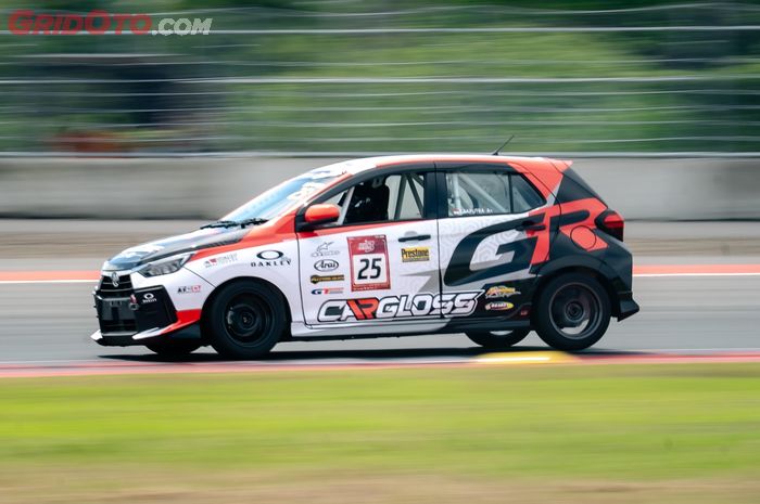 toyota agya, GT World Challenge Asia, GT Radial Champiro SX2, Agya One Make Race, Cargloss TGRI, Tim Cargloss TGRI Podium Pertama di OMR Agya, Ban GT Radial Champiro SX2 Jadi Andalan