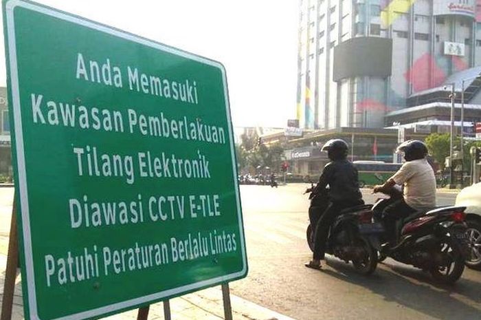 tilang, tilang elektronik, ETLE, Mata-mata Tilang, Letak Kamera ETLE, Terlacak, Di Sini Lokasi Persembunyian Mata-mata Polisi di Jalanan Jakarta