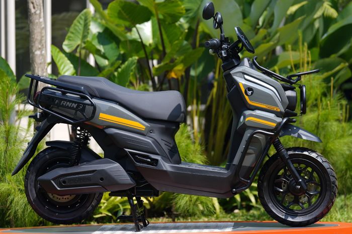 motor listrik, motor baru, Tyranno, Indomobil eMotor Tyranno, Indomobil eMotor, Warga Bandung Sudah Bisa Beli Indomobil eMotor Tyranno, Harga Beda Tipis dari Jakarta