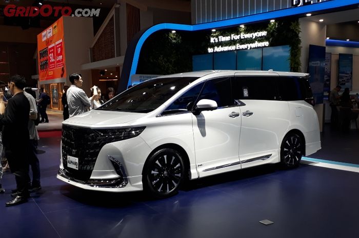 toyota, alphard, toyota alphard, Harga Toyota Alphard, Harga alphard baru, Saingan Denza D9, Update Harga Toyota Alphard Baru April 2025