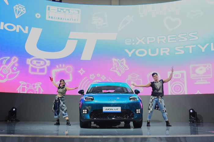 mobil listrik, GAC Aion, Mobil listrik GAC Aion, GIIAS 2025, AION UT, gac aion ut, Gendong Baterai Berteknologi Canggih, Segini Banderol GAC Aion UT