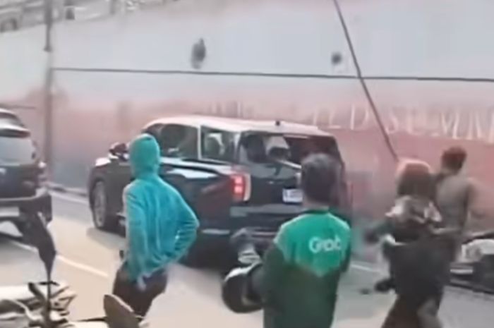 asuransi, demo, garda oto, Hyundai Palisade, Hyundai Palisade Remuk Digeprek Pendemo, Bisa Dapat Asuransi? Ini Kata Garda Oto