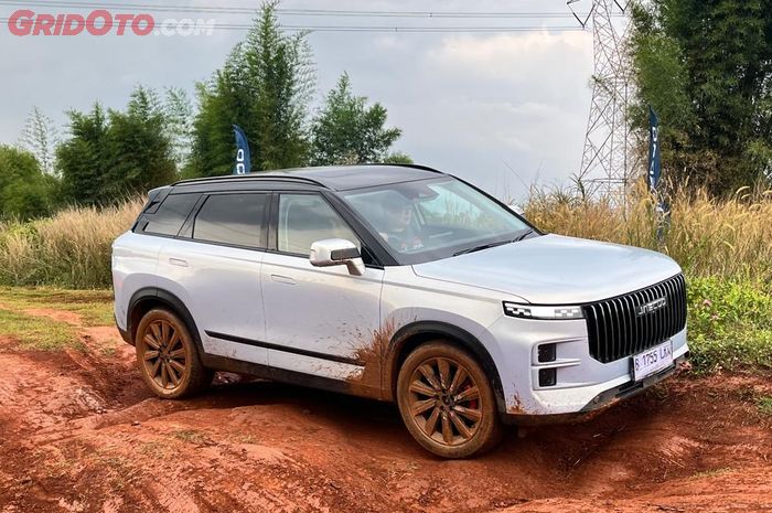 mobil baru, chery, Jaecoo, Jaecoo J7, Chery Tiggo 8 CSH, Kembar Tapi Beda, Chery Tiggo 8 CSH dan Jaecoo J7 SHS Bakal Perang Saudara?