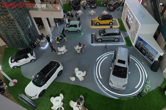 promo wuling, Pameran wuling, Wuling Cortez Darion, Cortez Darion Ev, Cortez Darion PHEV, Cortez Darion Mejeng di Mall Kelapa Gading, Wuling Gelar Pameran dan Suguhkan Banyak Promo
