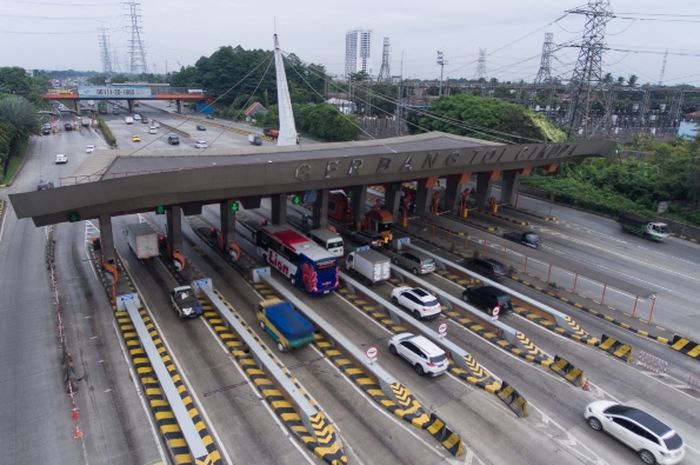 tol tangerang-merak, tarif tol naik, Astra Tol Tangerang-Merak, Tarif Tol Cikupa-Merak, Diam-diam Tarif Tol Tangerang-Merak Dimahalkan, Mulai 15 April 2025 Jadi Segini